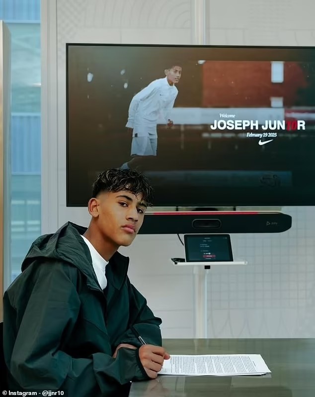 6歲就能顛球1000個(gè)！郵報(bào)：14歲曼聯(lián)小將加布里埃爾被多隊(duì)關(guān)注