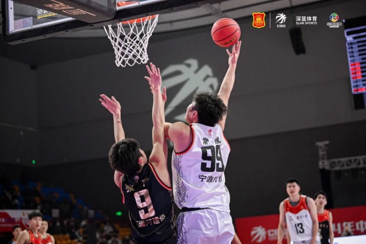 2024年中國(guó)籃球公開賽洋河夢(mèng)之藍(lán)男子、女子總決賽在安徽蕪湖開幕