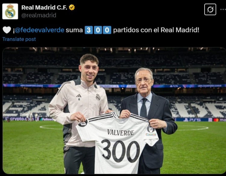 達成皇馬生涯300場里程碑，巴爾韋德獲紀念球衣&與弗洛倫蒂諾合影