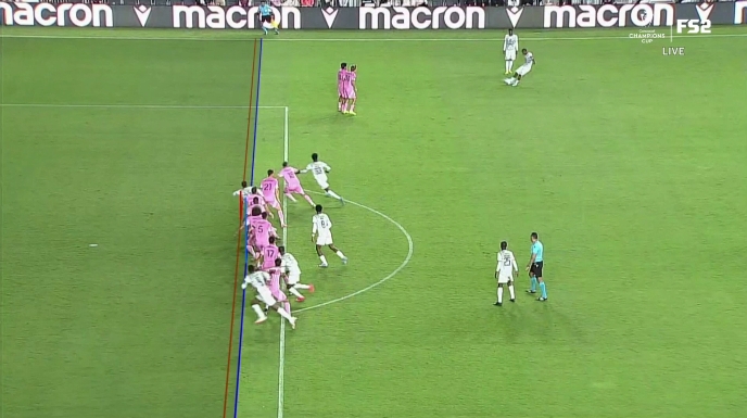 邁阿密半場遭讀秒進(jìn)球但對手越位！裁判看VAR后判定客隊進(jìn)攻越位