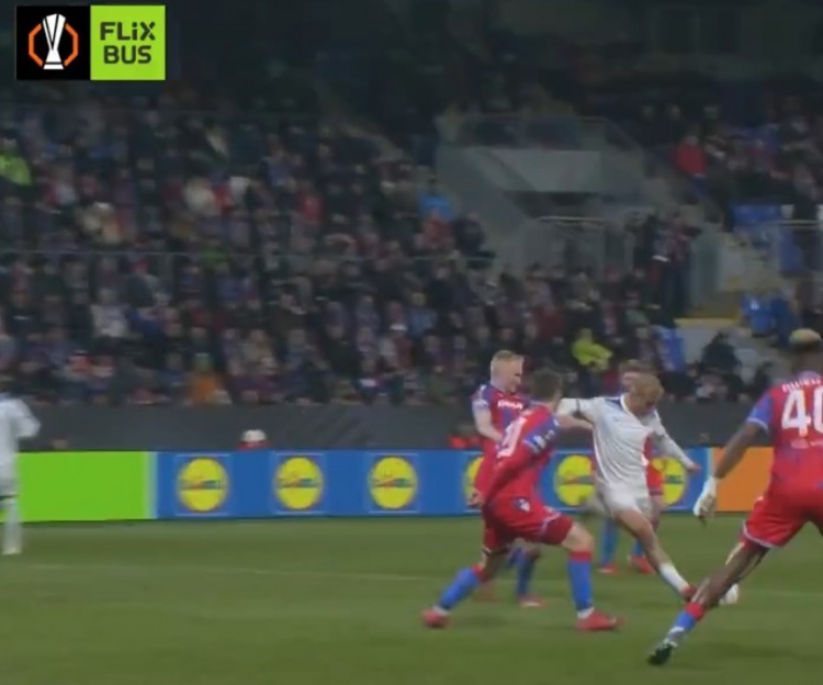 官方：伊薩克森為拉齊奧內(nèi)切打進(jìn)絕殺，當(dāng)選歐聯(lián)杯今日最佳進(jìn)球