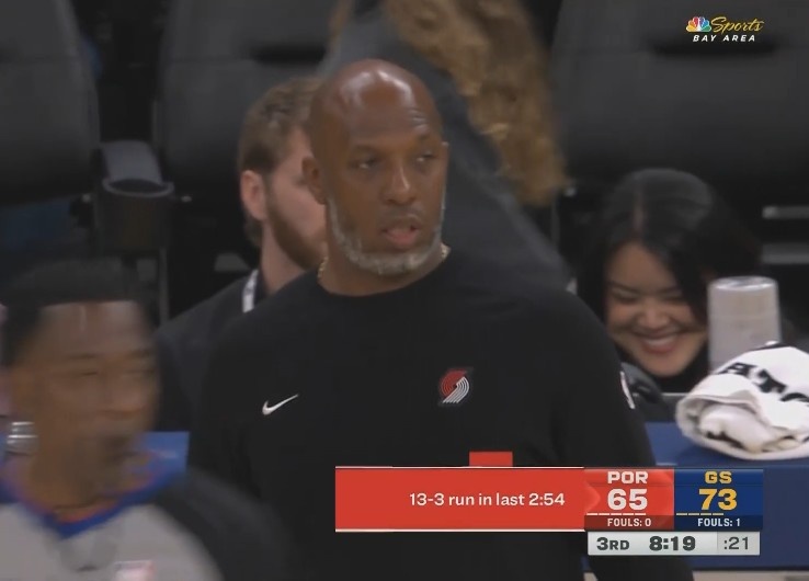 經(jīng)典的勇士領(lǐng)先被追分！開(kāi)拓者3分鐘內(nèi)轟出13-3將分差縮小到8分