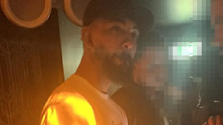 意媒：尤文0-4輸給亞特蘭大后，道格拉斯-路易斯被拍到出現(xiàn)在夜店