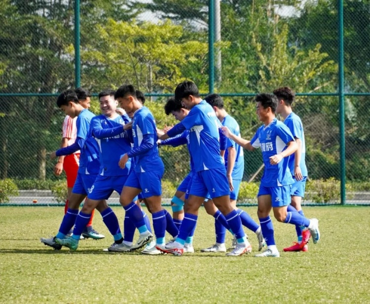 全民足球 | 決定踢職業(yè)聯(lián)賽之后，被更多人看到之前