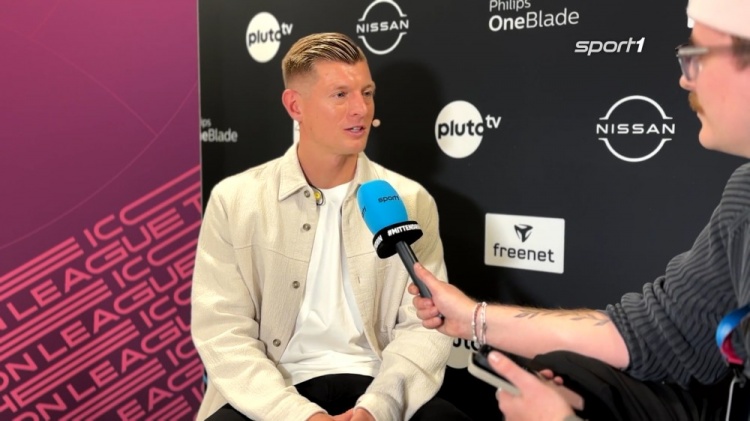 演出邀請(qǐng)?jiān)釯con League主席克羅斯取消，說(shuō)唱歌手Samra質(zhì)疑他雙標(biāo)