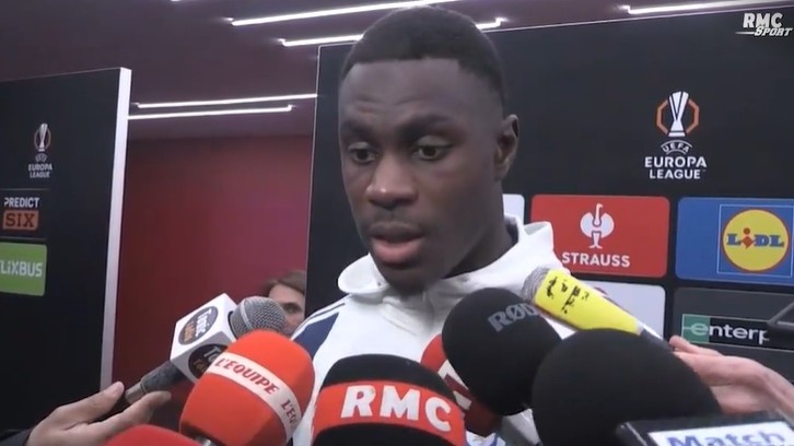 里昂后衛(wèi)：曼聯(lián)是足壇歷史最佳之一，踢球就是為踢這種重量級(jí)對(duì)決