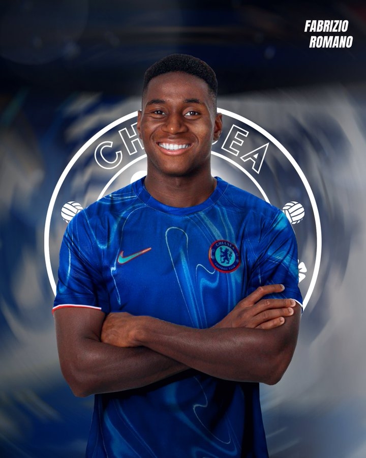 here we go！羅馬諾：切爾西2200萬(wàn)歐簽20歲中場(chǎng)埃蘇戈，7年合同