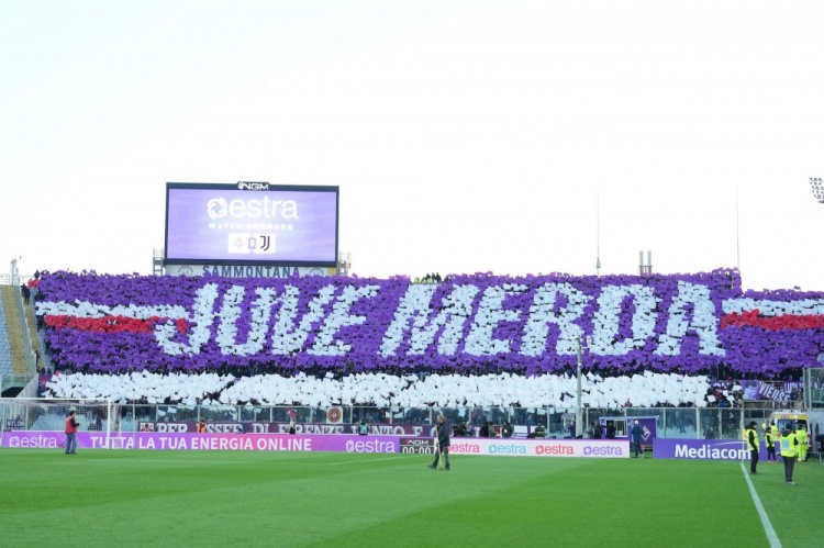 紫百合球迷在審核時(shí)撒謊，到比賽時(shí)展示的TIFO才變成侮辱尤文