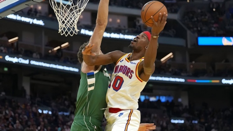 吉米：打雄鹿?。繋炖镄菹?，我來！