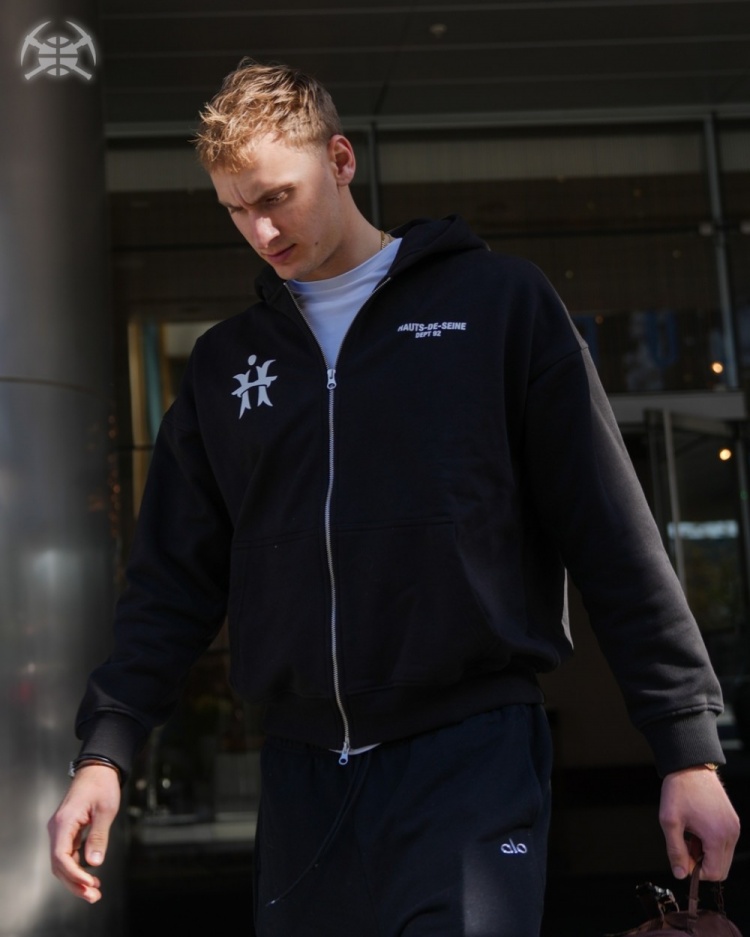 約穆缺陣&威少帶隊(duì)?wèi)?zhàn)舊主！掘金穿搭：威少短褲短袖黑白配