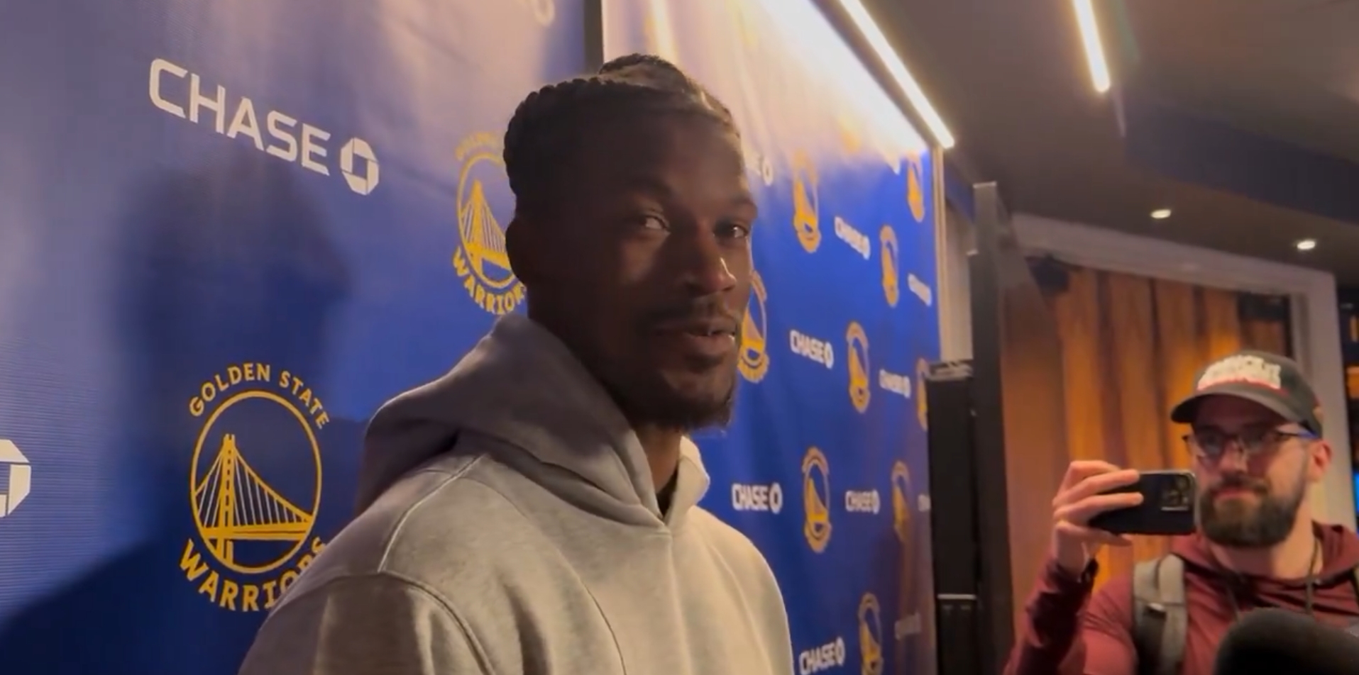 制勝蓋帽后和追夢(mèng)說(shuō)了啥？巴特勒：我告訴他 他不是唯一會(huì)這個(gè)的~