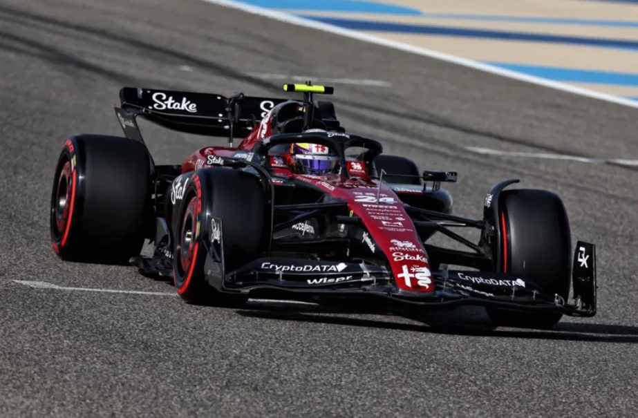 F1中國(guó)大獎(jiǎng)賽正在進(jìn)行！周冠宇：今年若有機(jī)會(huì) 想?yún)⒓酉翹BA的集訓(xùn)