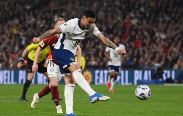 摩根-羅杰斯：對我今天沒能進球有點失望，圖赫爾人很隨和