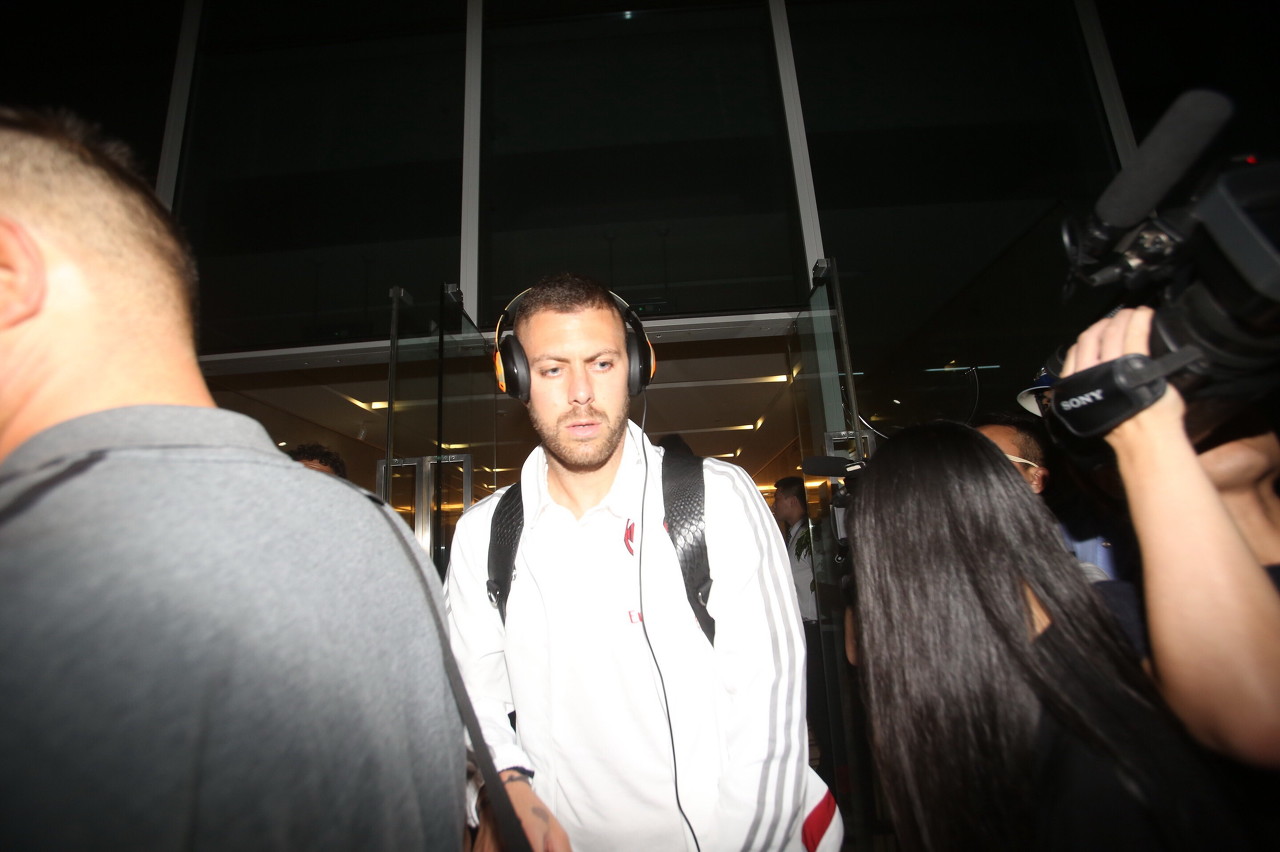 梅內(nèi)：面對過最強(qiáng)大球員是梅西，他在場會(huì)嚇壞對手并給予隊(duì)友信心