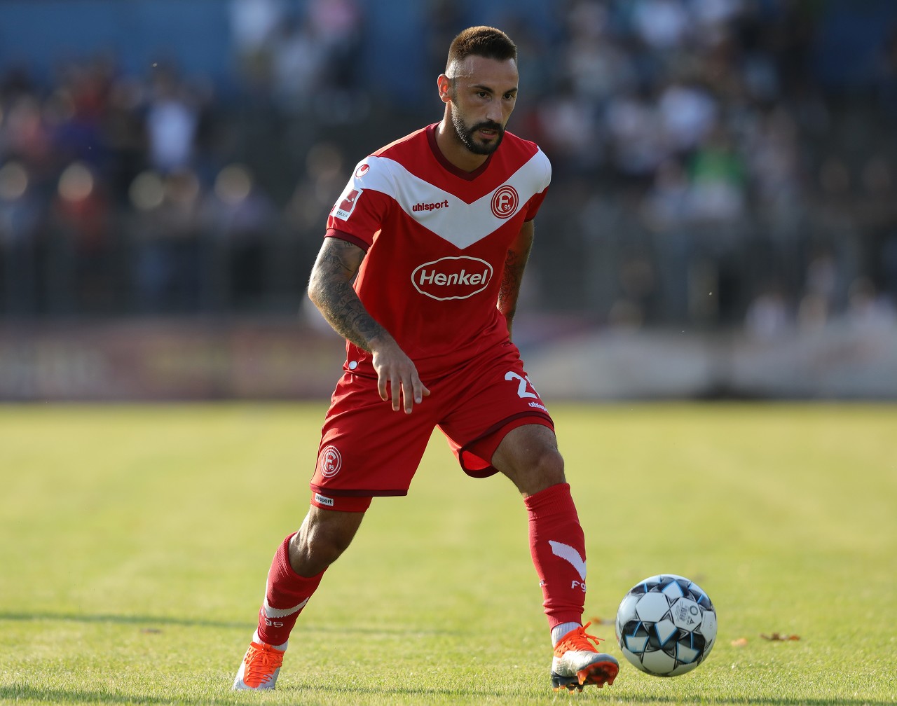 拜仁舊將：若保持歐冠1/8決賽對(duì)陣藥廠的狀態(tài)，這支拜仁難被擊敗