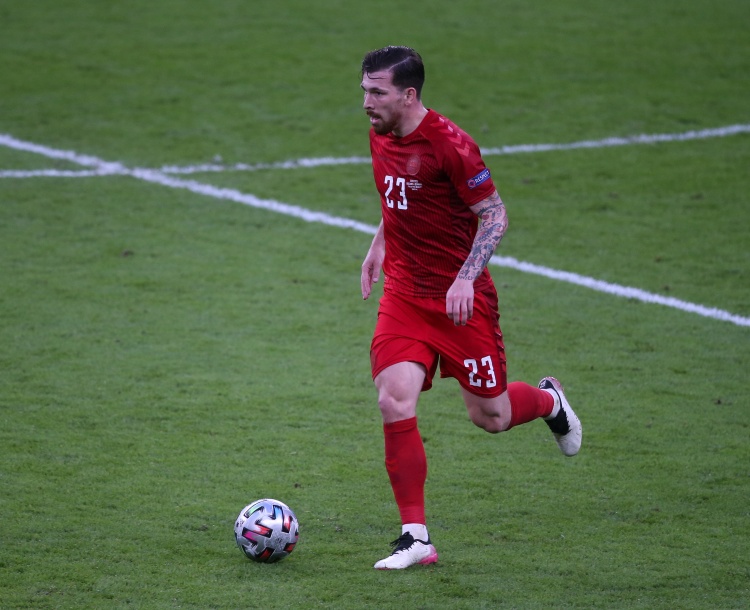 隊(duì)報(bào)：霍伊別爾左小腿肌肉受傷將缺陣數(shù)周，無(wú)緣本周末出戰(zhàn)巴黎