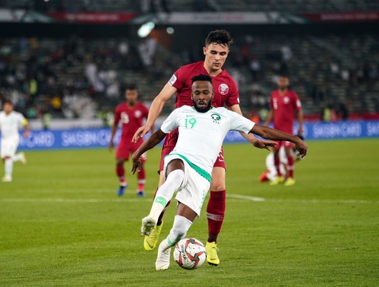 沙特媒體：去年意外墜樓的沙特國腳穆瓦拉德，目前仍在醫(yī)院治療