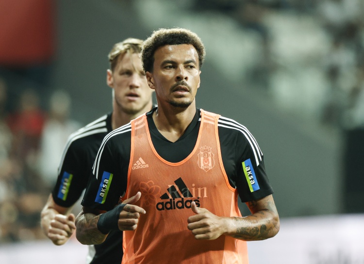 前藍狐主帥：未來阿里有可能回?zé)岽蹋軒椭贻p球員應(yīng)對抑郁癥