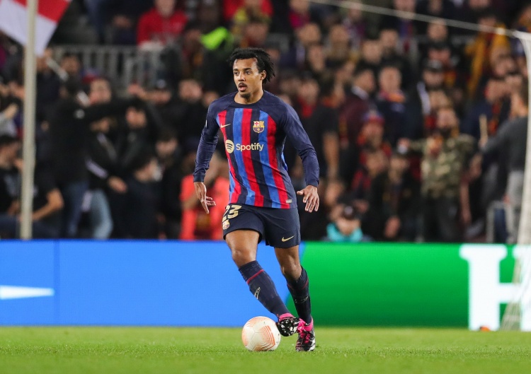 馬卡報：除孔德和瓊阿梅尼，邁尼昂也參與到兩人的國王聯(lián)賽球隊中