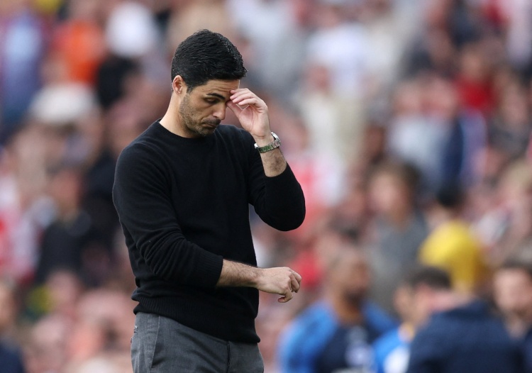 13射1正0進(jìn)球&落后榜首10分！摩根：沒有前鋒毀掉了阿森納的賽季