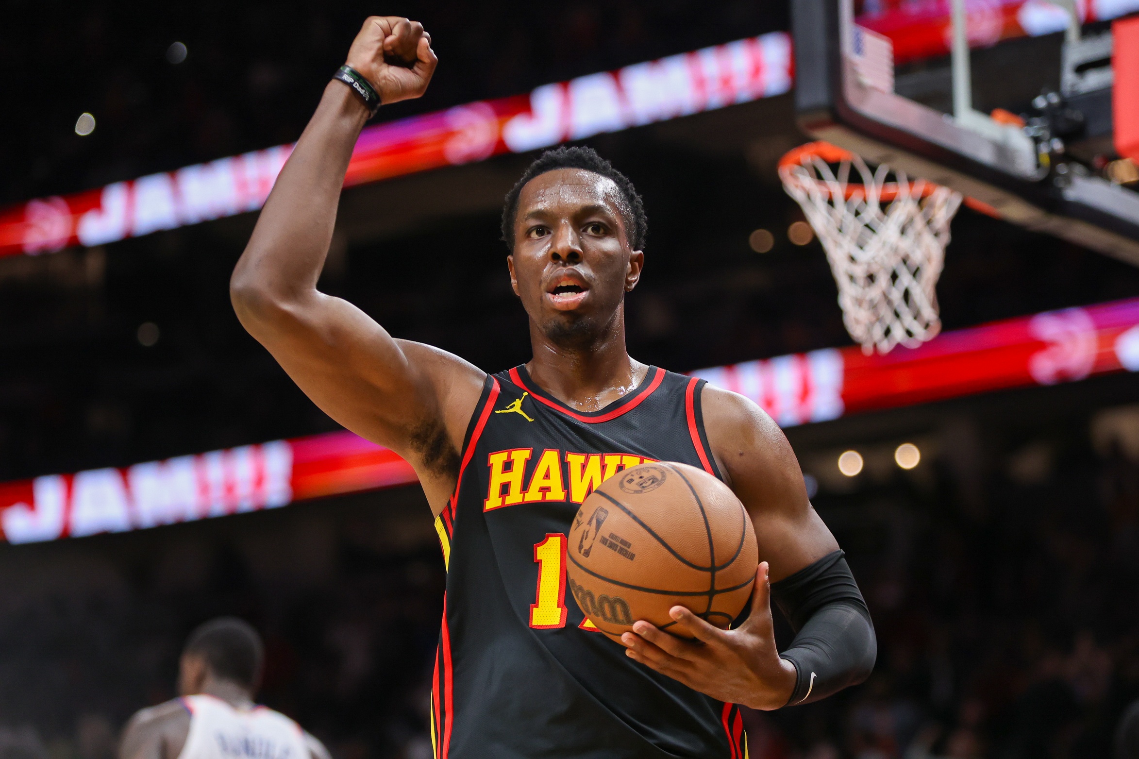 積極主動！奧孔武12中7拿下16分16板2助3斷3帽 8前場板