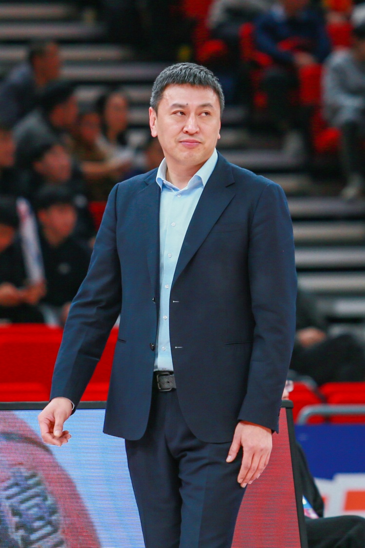 曾帶隊(duì)進(jìn)總決賽！媒體人：王世龍不再擔(dān)任浙江男籃主教練