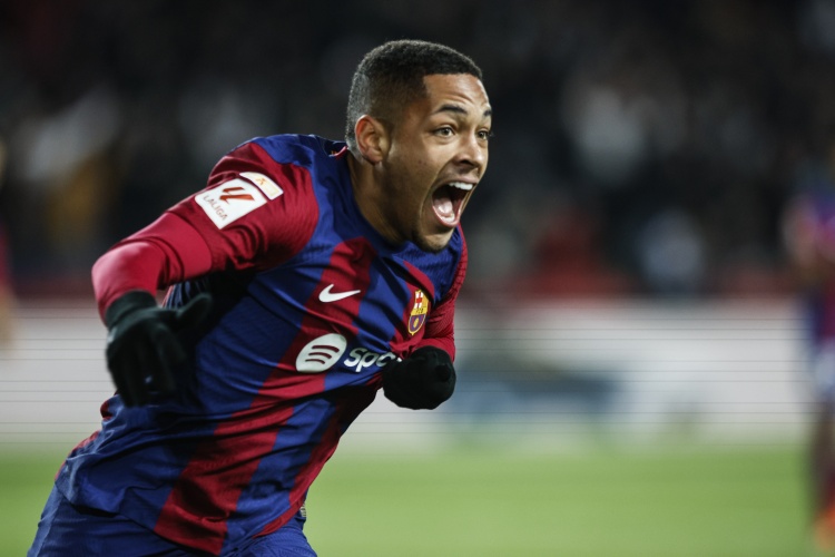 每體評(píng)羅克轉(zhuǎn)會(huì)：對(duì)巴薩是一個(gè)好消息，同時(shí)也體現(xiàn)了管理層的脆弱