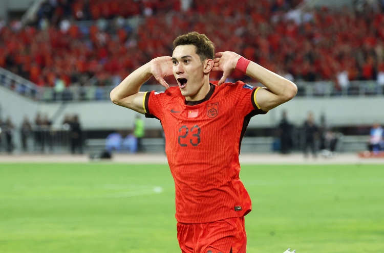 安永佳：拜合拉木絕對(duì)能在國(guó)家隊(duì)展現(xiàn)能力，希望國(guó)足晉級(jí)世界杯