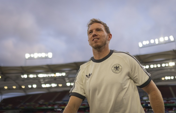 納帥：上半場是我執(zhí)教以來最好的半場，下半場問題在于回傳太多