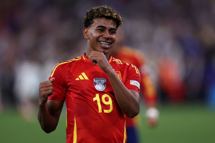 17歲258天！亞馬爾成為歐國(guó)聯(lián)歷史最年輕進(jìn)球者