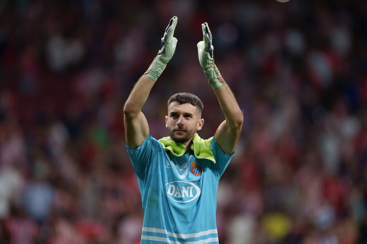 世體：巴薩為應(yīng)對(duì)下賽季門將陣容薄弱，有意簽西班牙人門將加西亞