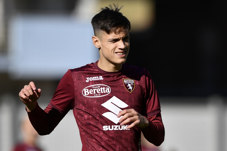 記者：米蘭高層接觸都靈中場(chǎng)里奇，球員愿加盟但面臨國(guó)米競(jìng)爭(zhēng)