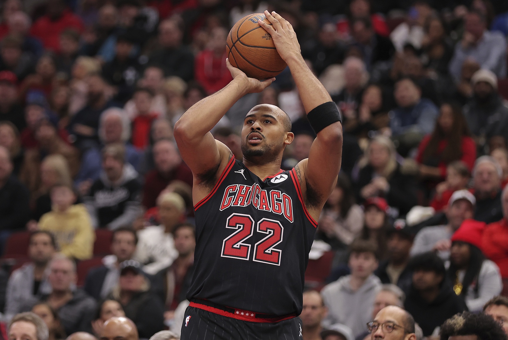 確實(shí)能砍分！霍頓-塔克18中9得22分4板6助 得分創(chuàng)本賽季新高