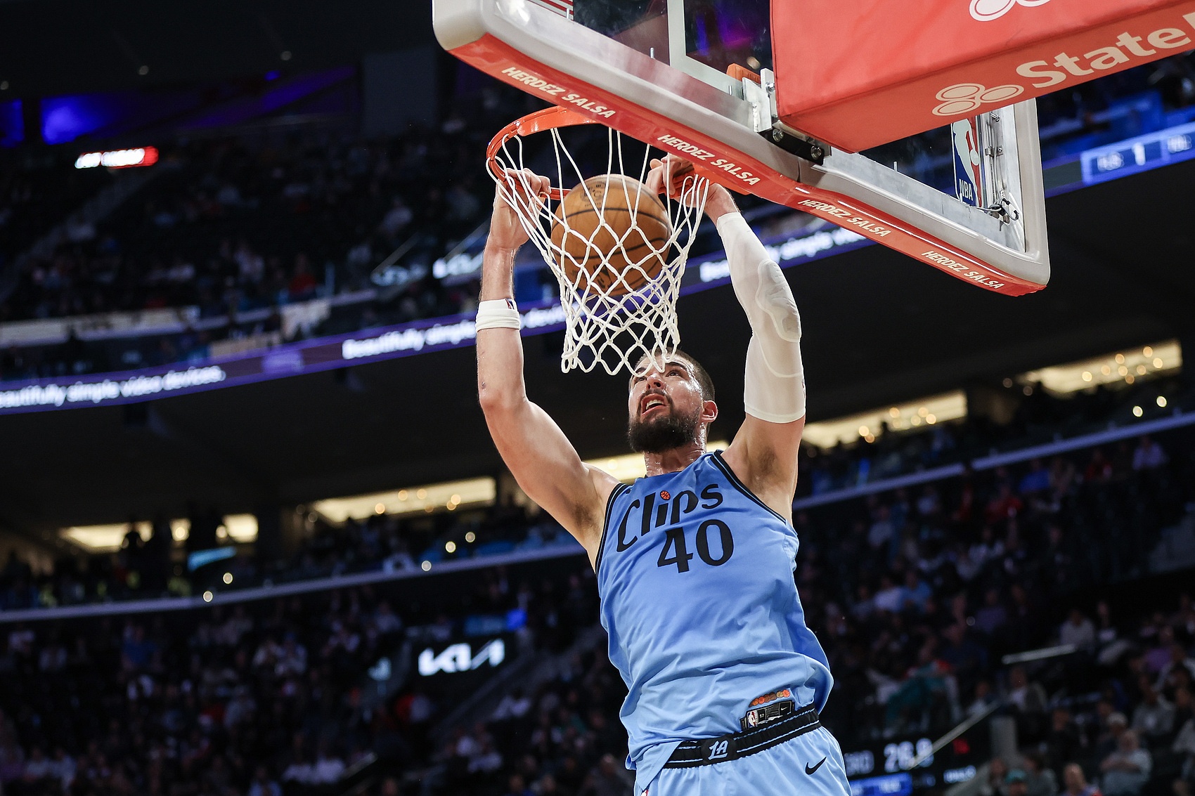 穩(wěn)定兩雙！祖巴茨8投5中得到10分10板3助2帽