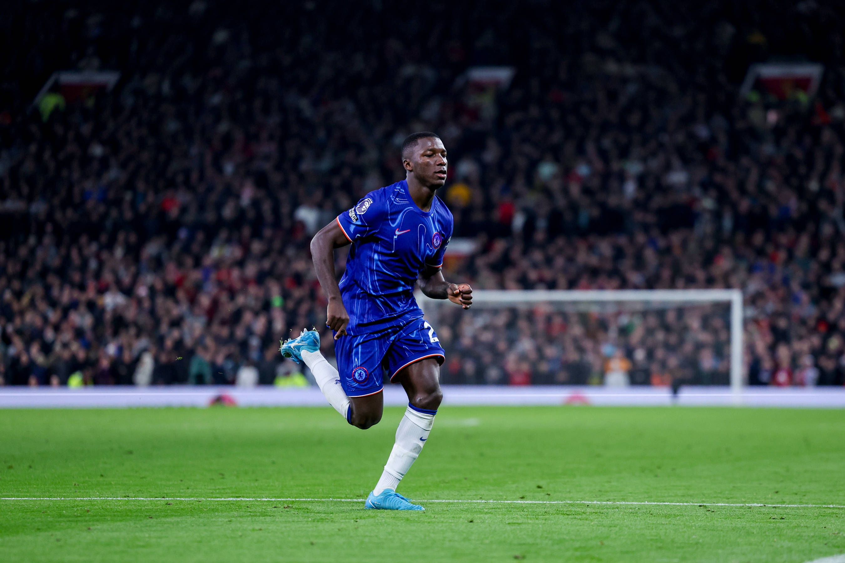 兌現(xiàn)身價！凱塞多本賽季159次贏得球權，五大聯(lián)賽球員居首