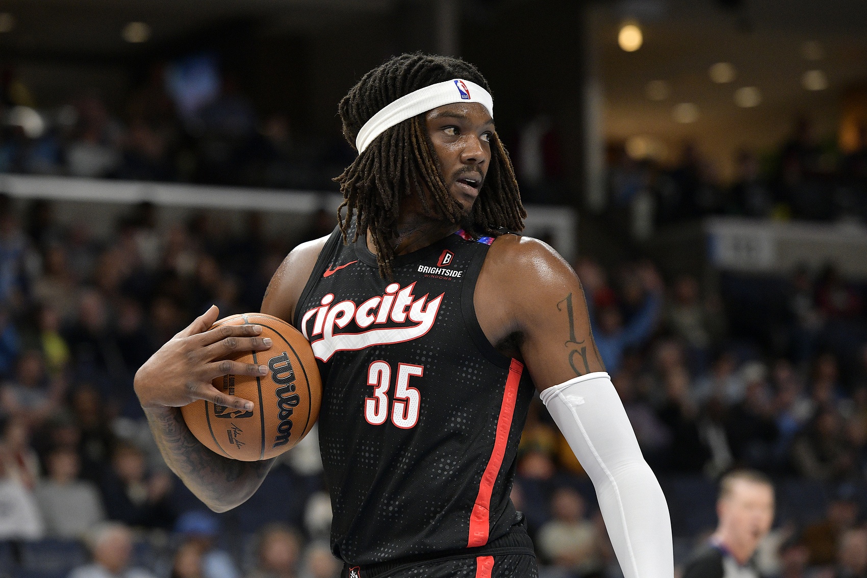 究竟有什么魔力？羅威明日戰(zhàn)綠軍繼續(xù)缺席 近9場比賽僅對(duì)湖人出戰(zhàn)