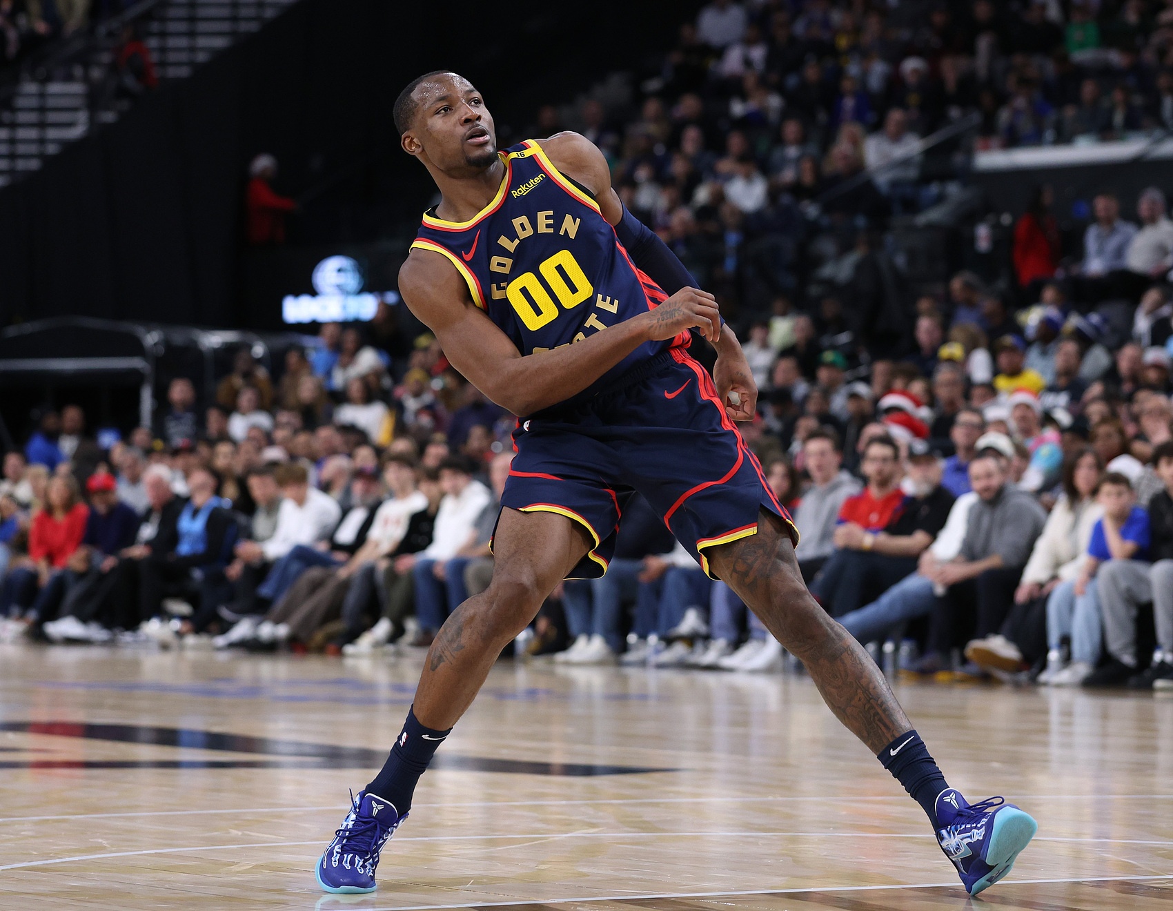 慢慢找回狀態(tài)！庫明加復(fù)出半場3中2拿到6分3板1助