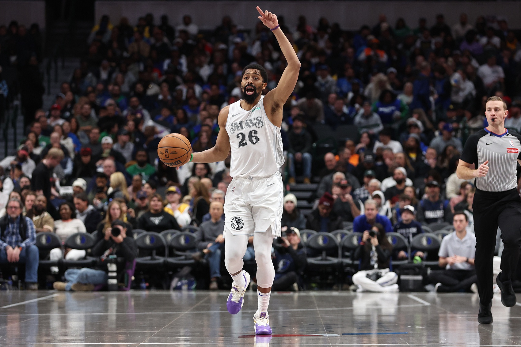 很糟糕！丁威迪上半場(chǎng)6中0得分掛零 得到2板3助1斷