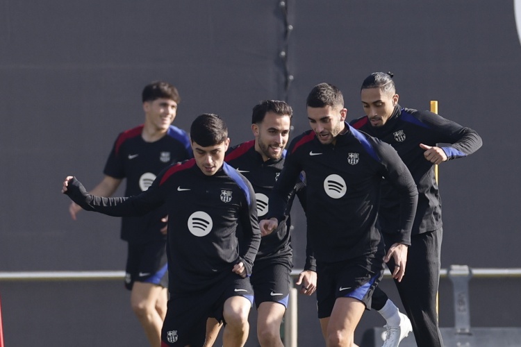 世體：巴薩也有休息不到72小時(shí)就比賽，但沒像皇馬那般哭泣