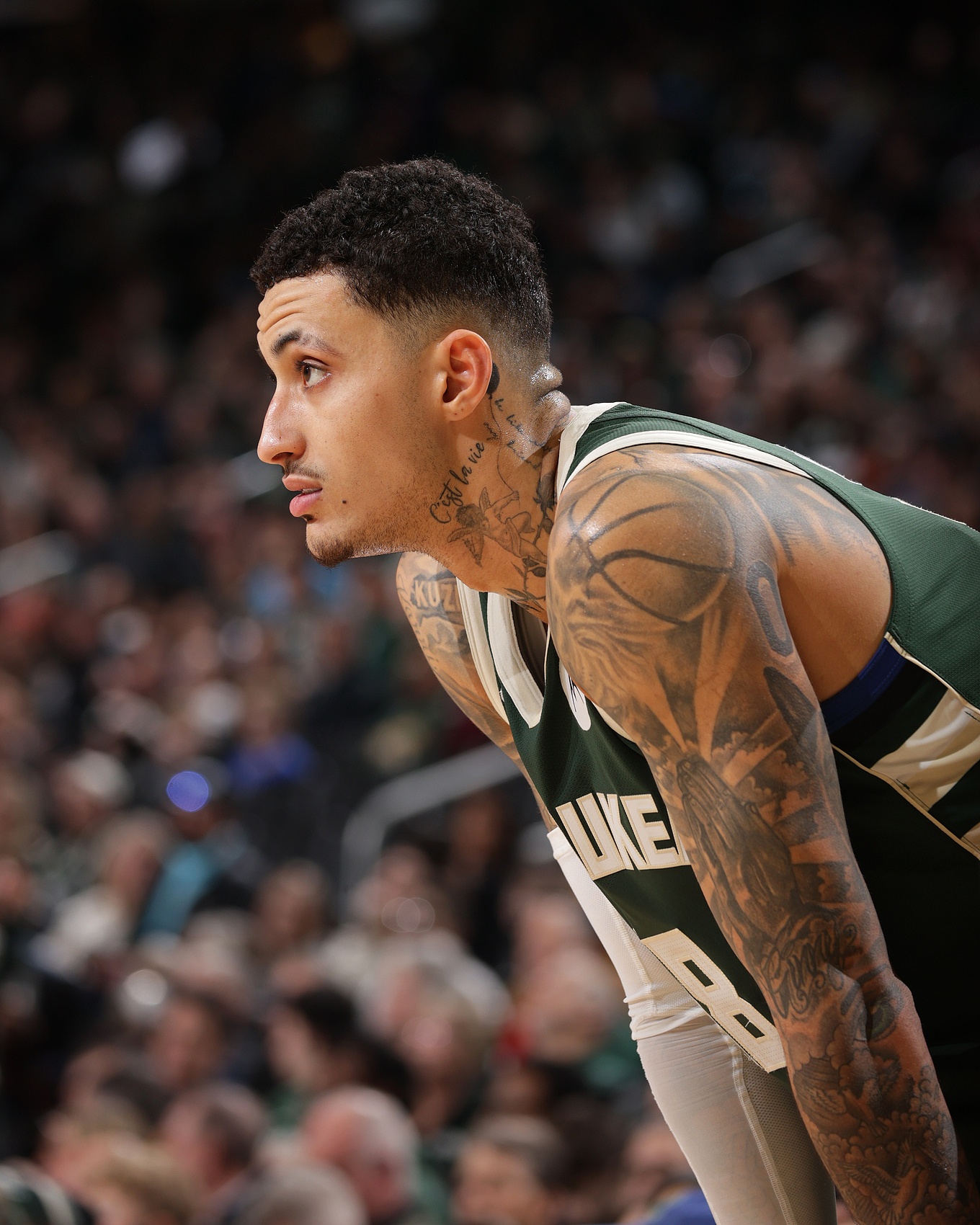 強力新援！庫茲馬末節(jié)飆中關(guān)鍵三分 全場10中7拿到17分10板