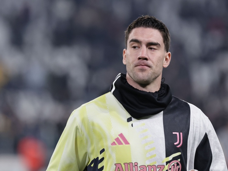 記者：尤文與DV9關(guān)系從未如此疏遠(yuǎn)，若經(jīng)紀(jì)人態(tài)度不變雙方將分手