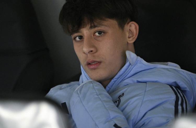 評論員：年邁的莫德里奇退休回老家種田，也仍然比居勒爾強(qiáng)