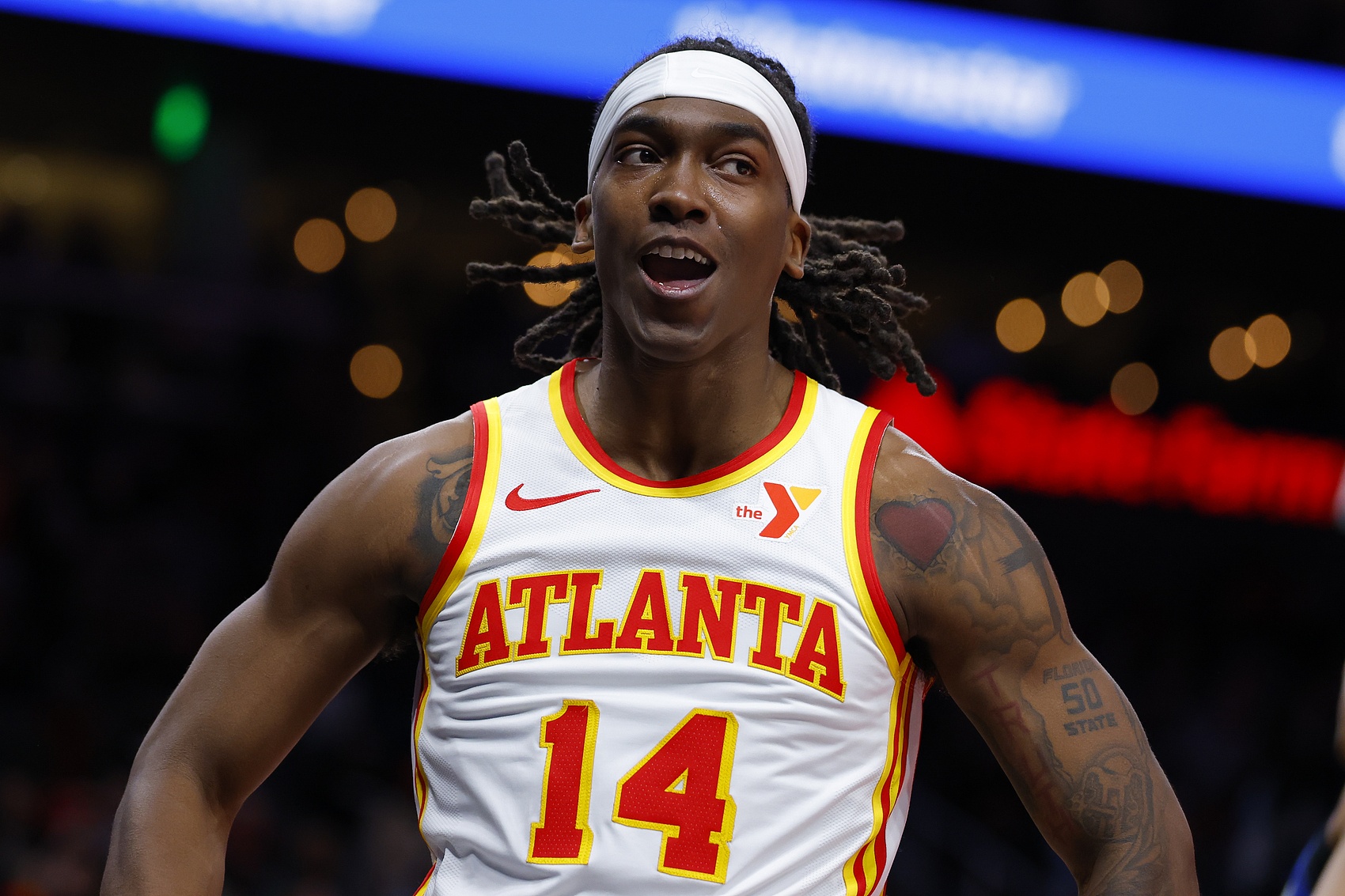 超高效！特倫斯-曼恩13中9拿到19分6板4助 正負(fù)值+11