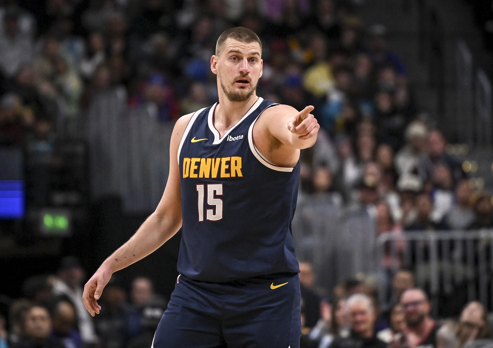 罕見(jiàn)??！約基奇今日正負(fù)值-7 是掘金首發(fā)五人中唯一為負(fù)的