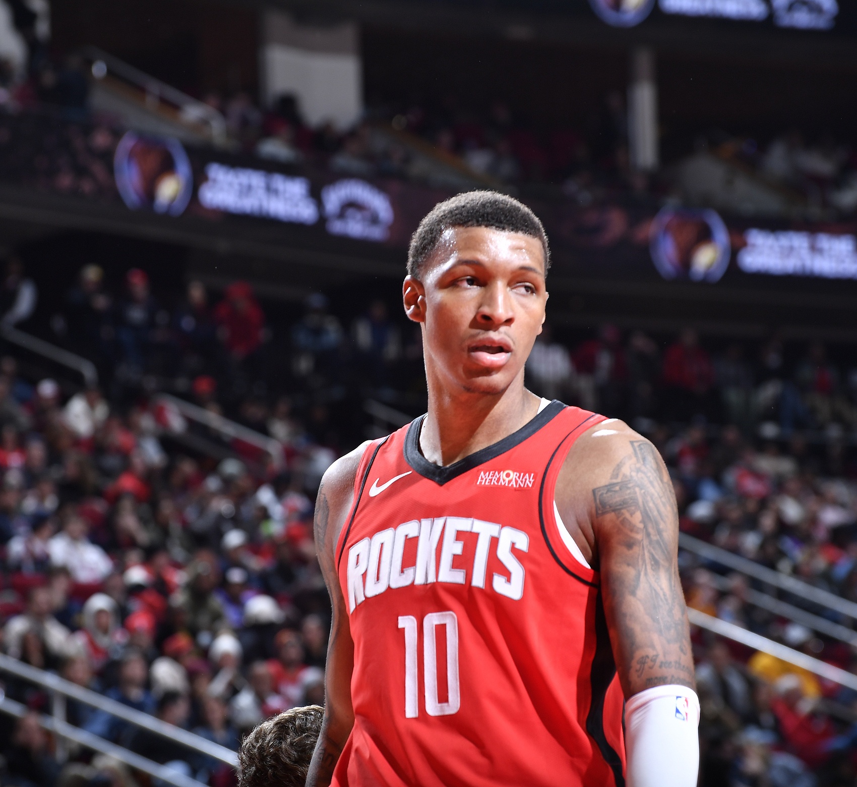 多次上籃不進(jìn)！小賈巴里-史密斯15投4中&三分3中1 得到11分8板1助