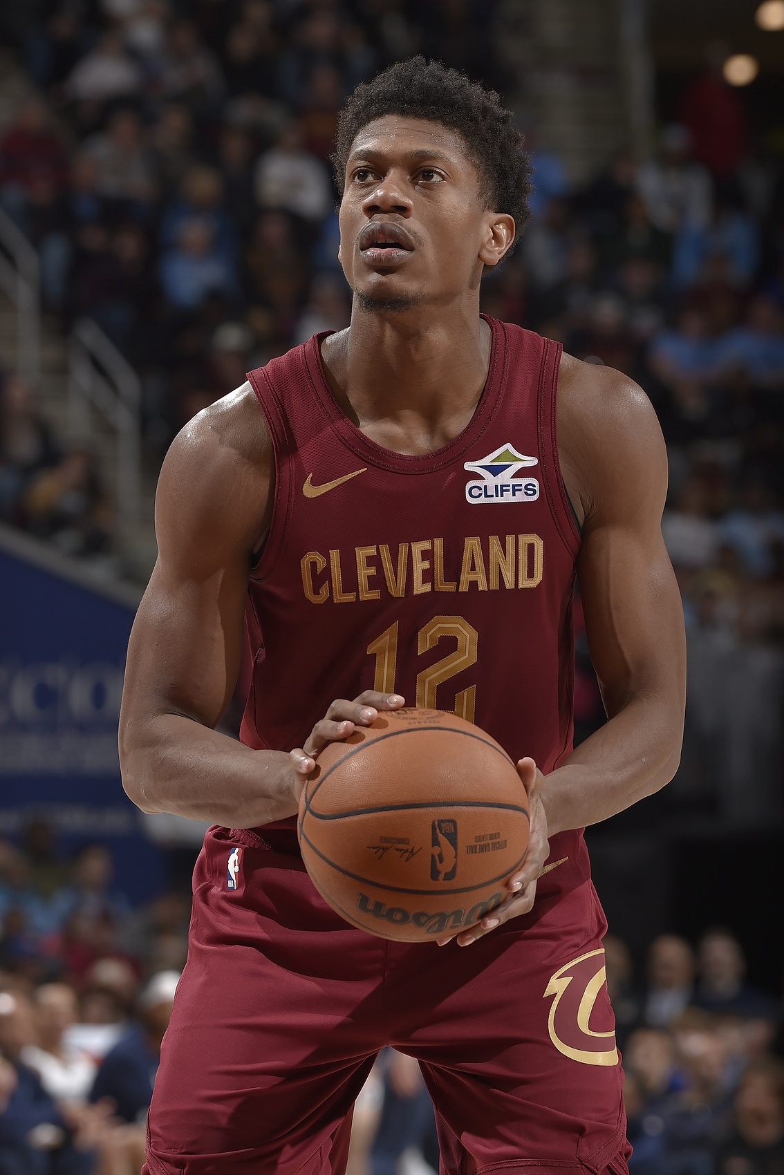 又是關(guān)鍵球！亨特關(guān)鍵補(bǔ)籃+防守 6中4&三分4中2貢獻(xiàn)15分6板4助