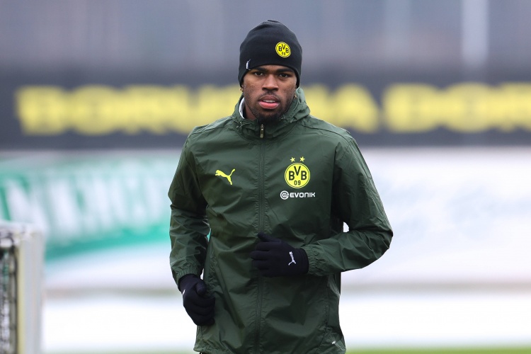 德媒：楚克烏梅卡未完全恢復(fù)健康，不確定多特是否會3500萬歐買斷