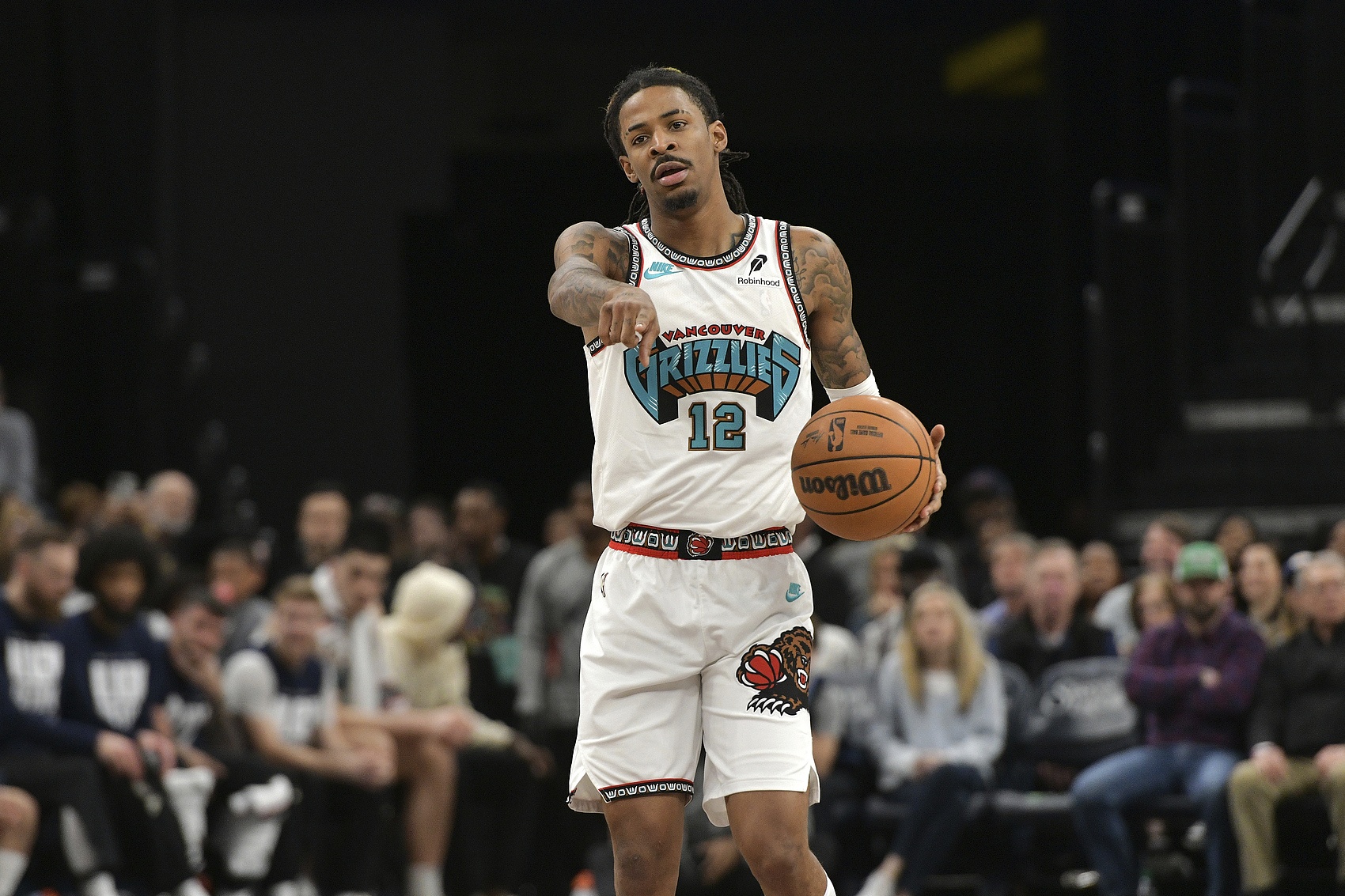 頂不?。∧m特22次出手換回24分3板6助 出現(xiàn)5次失誤&正負(fù)值-21