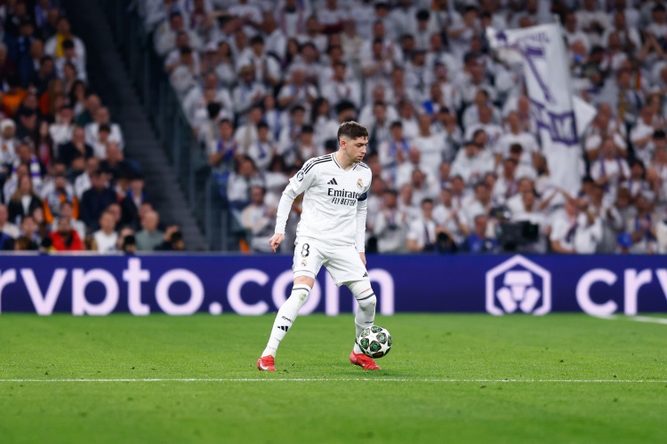 阿斯：巴爾韋德今天正常參加合練，預(yù)計(jì)戰(zhàn)馬競會(huì)首發(fā)