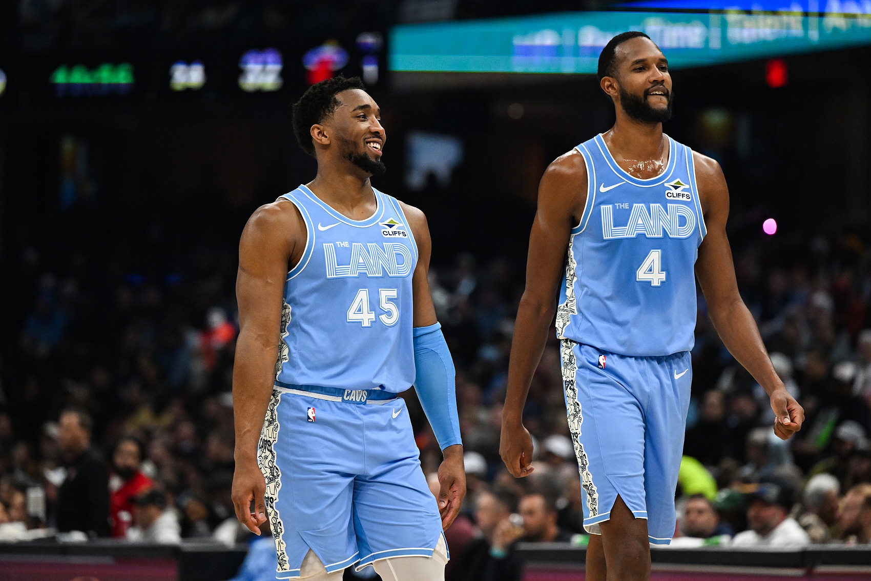 騎士加入！近10賽季僅5隊(duì)在前60場贏50+場 此前4支保底分區(qū)半決賽